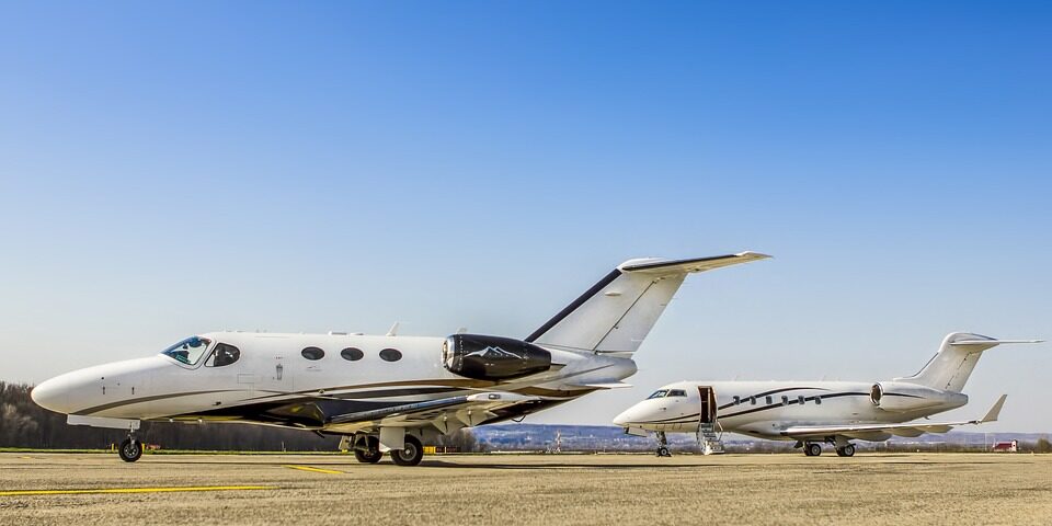 private-jet-2360666_960_720.jpg Private Equity